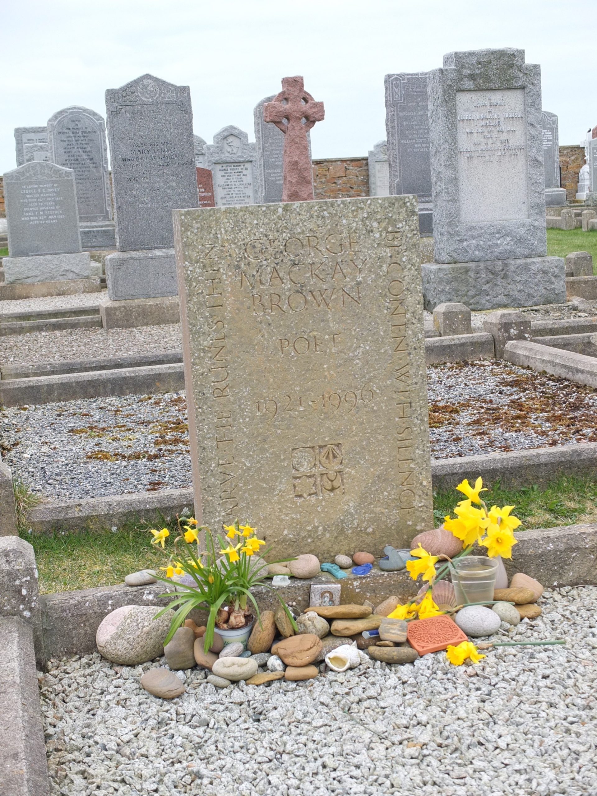 George Mackay Brown, grave, 20th anniversary Poem, Gabrielle Barnby, George Mackay Brown 20th, Gabrielle Barnby, book launch, No separation, Alison Gray